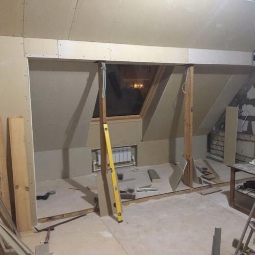 Чердак у нас пустовал, решили, что лишняя площадь не повредит. 03