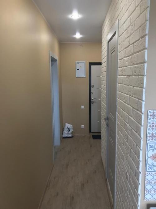 Весь ремонт сделали полностью сами, без привлечения посторонней помощи. 05