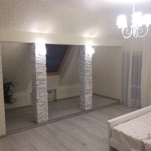 Чердак у нас пустовал, решили, что лишняя площадь не повредит. 05