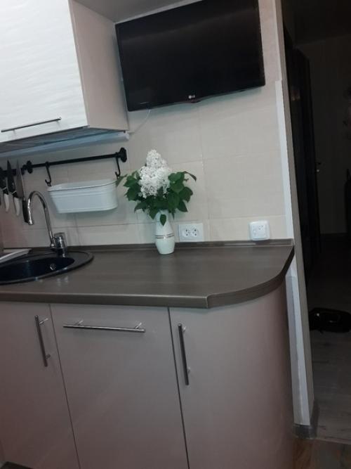 Недавно завершили ремонт кухни. 02