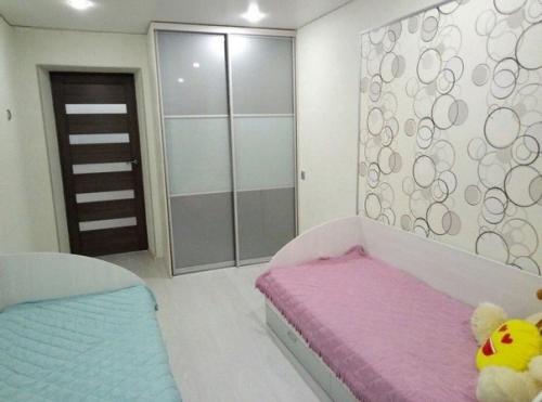 Комната наших дочек. 01