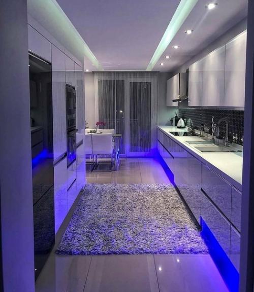 Решили с женой, что пора делать ремонт на кухне.