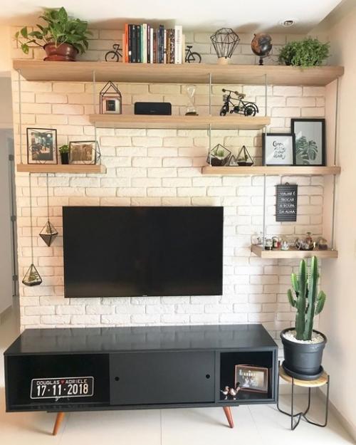 Сделал нам в квартире такую тв зону. 03