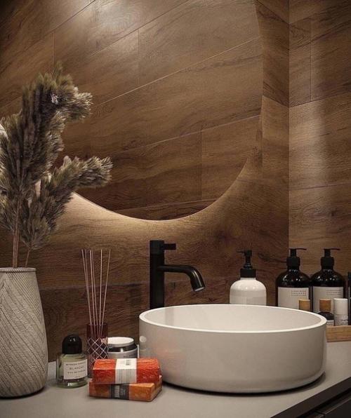 Очень просторная ванная комната, сделанная в современно стиле с помощью дизайнеров. 04