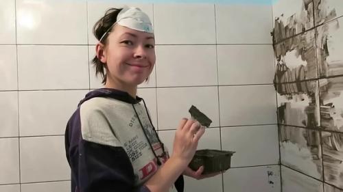 Кто сказал, что ремонт в доме это прерогатива мужчин? 01