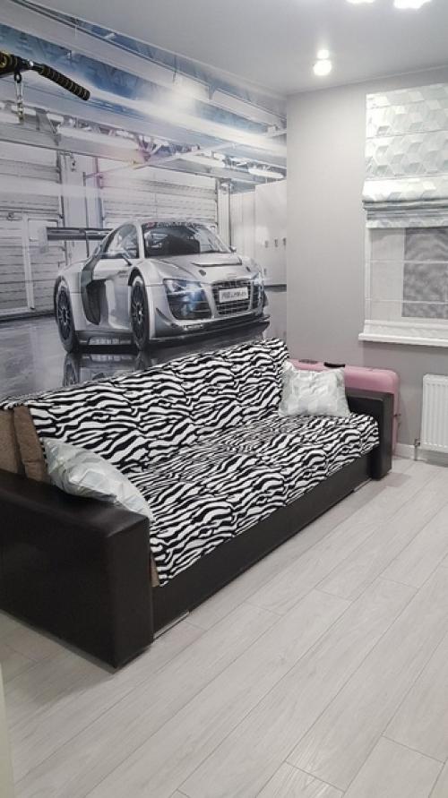 Cами сделали ремонт в комнате сына, вышло бюджетно, но довольно симпатично.