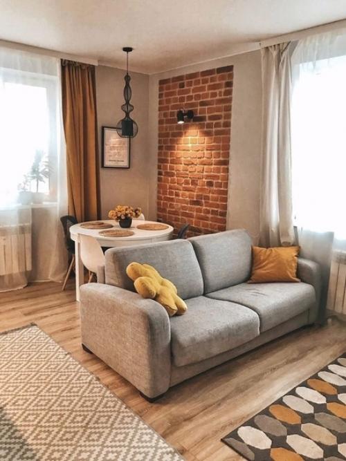 Уютный декор в квартире с множеством мелких элементов. 01