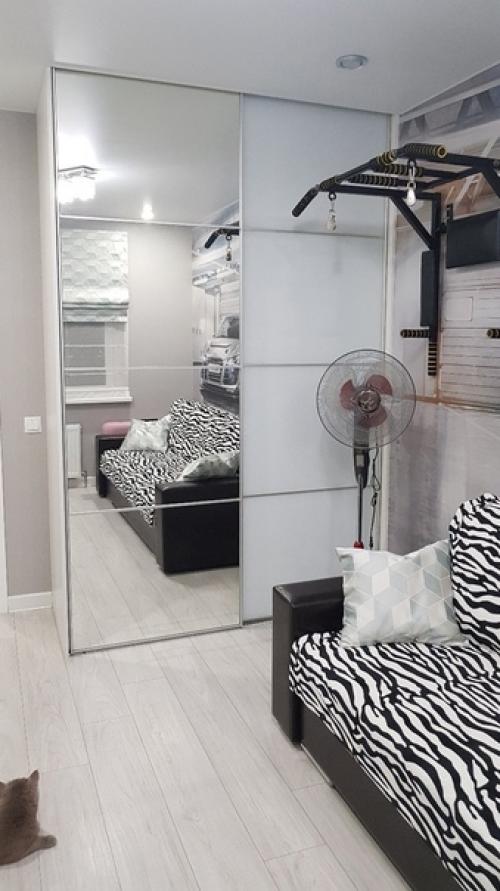 Cами сделали ремонт в комнате сына, вышло бюджетно, но довольно симпатично. 05