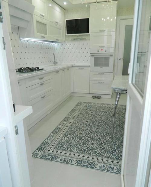 Ну супер белая кухня, если честно, выглядит как то холодно.