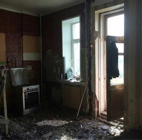 Такой вот кап ремонт сделали на своей кухни.