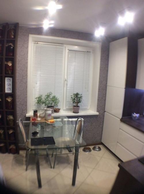 Kyxня 9 кв м в стaндаpтной пaнeльке. 03