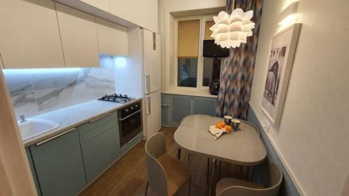 Вот так мы свою кухню обновили. 02