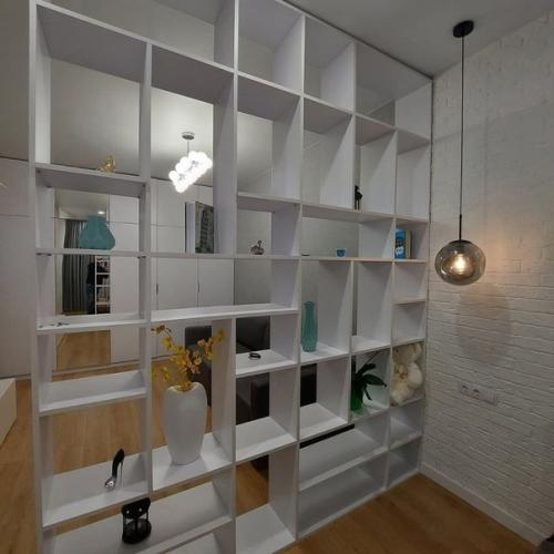 Моя однушка.  На кухне сделали спальню гостинную, а в комнате кухню гостинную. 01