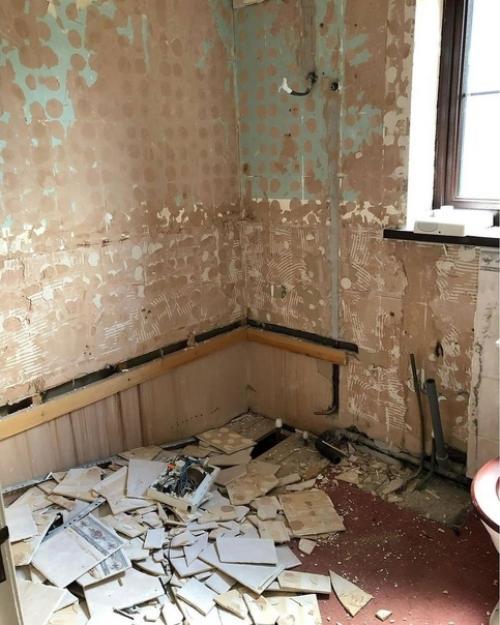 Не сказала бы, что у нас раньше был какой то плохой ремонт. 01