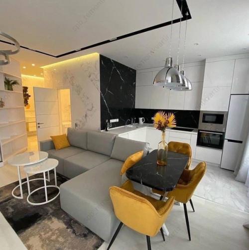 Объединяя различные цвета и текстуры, вы легко сможете добавить в свой интерьер яркий, насыщенный оттенок. 03