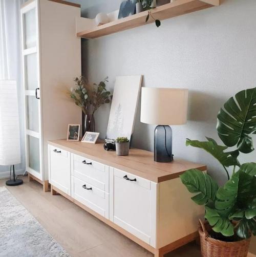 В этой квартире прекрасно дополняют друг друга спокойные, тонко насыщенные цвета. 04