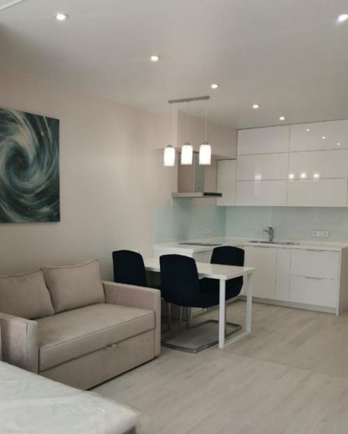 Уютная и небольшая квартира - студия после кaпитального ремонта.