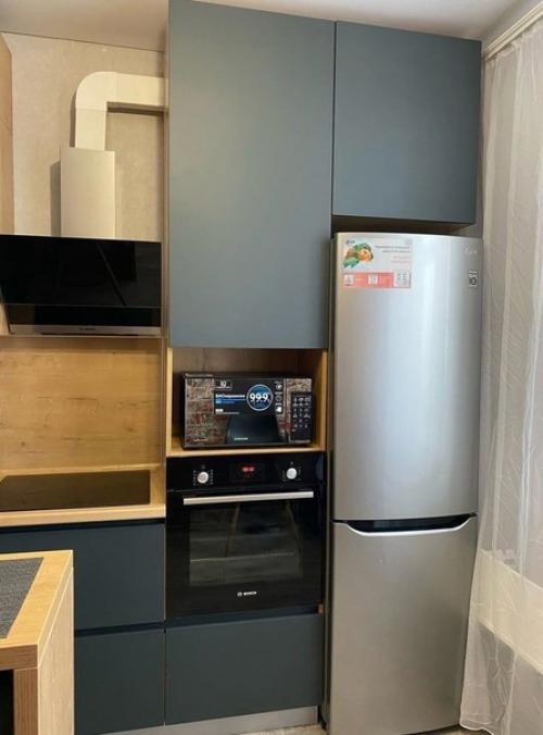 Мы приняли решение провести капитальный ремонт на кухне, чтобы сделать её более функциональной. 03