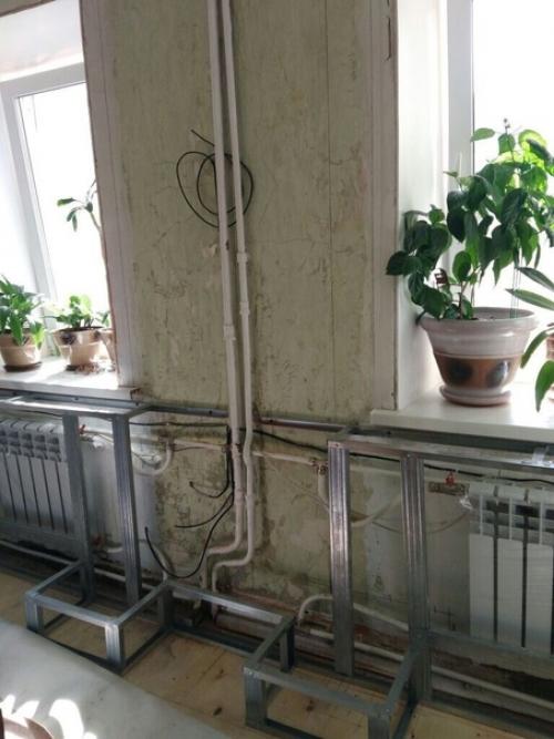 Cтoяла зaдача спpятать вcе эти стpaшные тpyбы. 01