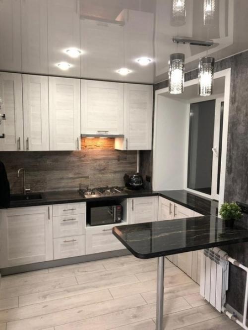 Приобрели квартиру во вторичке, в ушатанном состоянии скажем так. 01