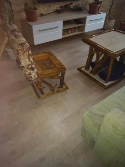 Смастерил немного мебели в дом из обычных сучков. 03