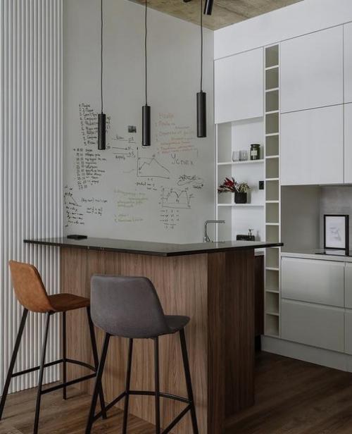 В квартире - идеально грамотно организованное освещение, которое идеально подчеркивает все ее лучшие стороны. 02