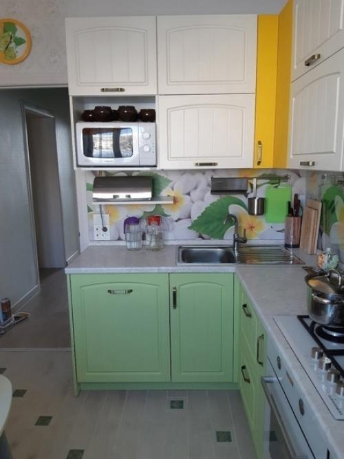 Мы из нашей крохотной площади постарались выжать максимум, вот что вышло. 02