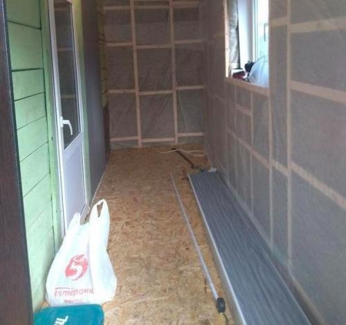 Занимался ремонтом сеней 4 месяца в свободное время. 01