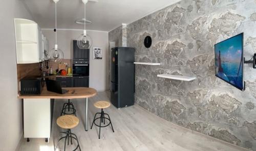 Немножко отремонтировали кухню. 01