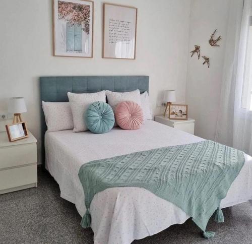 Дом, оформленный с такой любовью и заботой - это праздник для глаз. 01