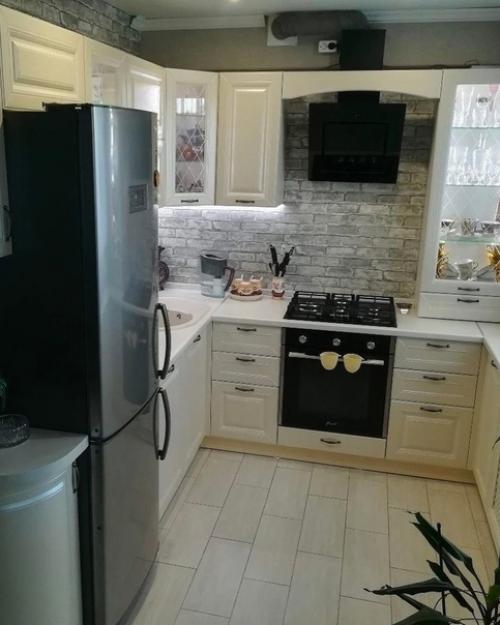 Ремонт на кухне очень милым и светлым получился. 01