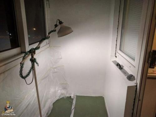 У меня есть небольшой балкон, всего 3 квадратных метра. 01