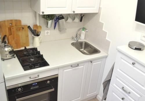 Удивительная переделка стандартной кухни в хрущевке, площадью 4. 7 кв. 09