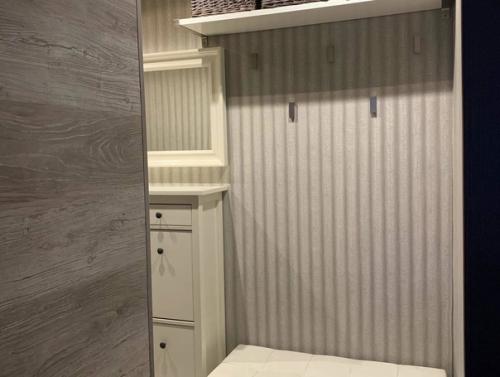 Мы с гордостью представляем нашу обновленную хрущевку - жилое пространство, которое мы создали собственными силами и фантазией! 07