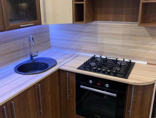 Мы с гордостью представляем нашу обновленную хрущевку - жилое пространство, которое мы создали собственными силами и фантазией! 04