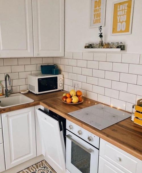 Хочу рассказать вам о нашей уютной миникухне, площадью всего 4 квадратных метра! 02