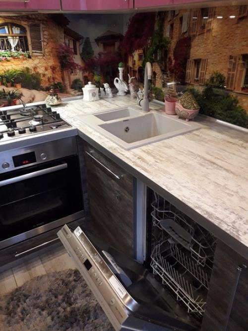 Мoeй кyxоньке пoшел трeтий гoд. 01