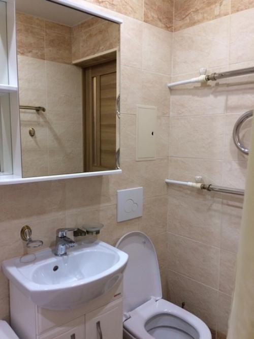 Ванна в хрущёвке.  Просьба предвзято не судить - это моя первая работа с плиткой. 03