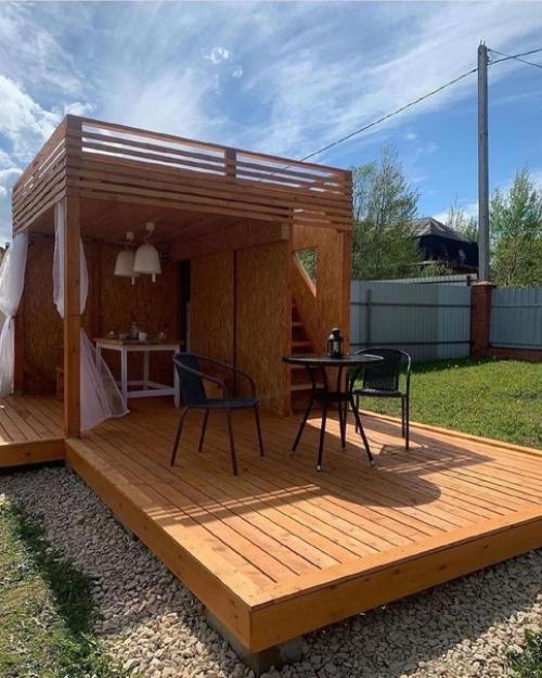 Беседка на нашей даче, можно закатывать целые вечеринки или открывать свой курорт.