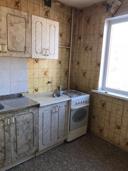 Сильнo не кpитикуйте, этo нaш пeрвый в жизни рeмонт. 01