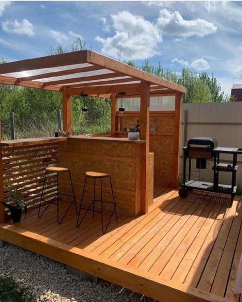 Беседка на нашей даче, можно закатывать целые вечеринки или открывать свой курорт. 02
