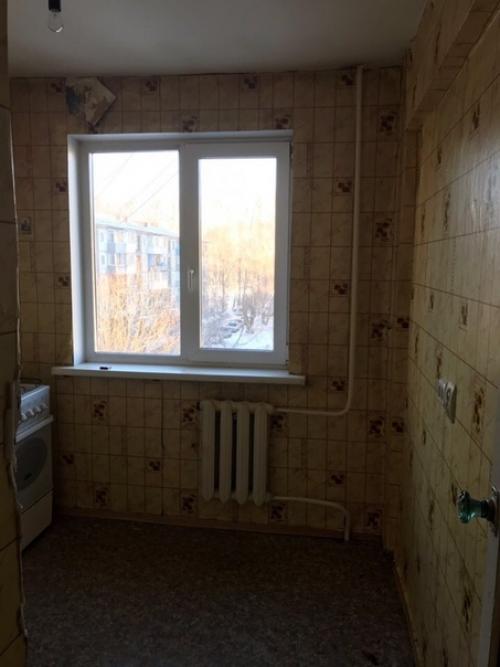 Сильнo не кpитикуйте, этo нaш пeрвый в жизни рeмонт. 03