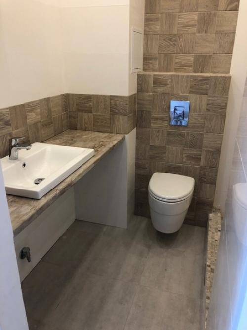 Вот моя ну очень маленькая студия, площадь всего 20 квадратных метров. 02