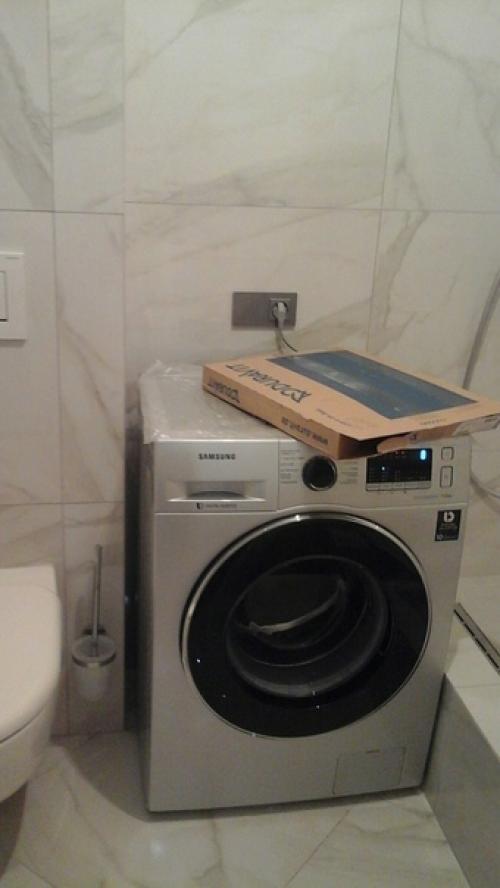 Почти что завершили ремонт, вот такой интерьер получился. 03