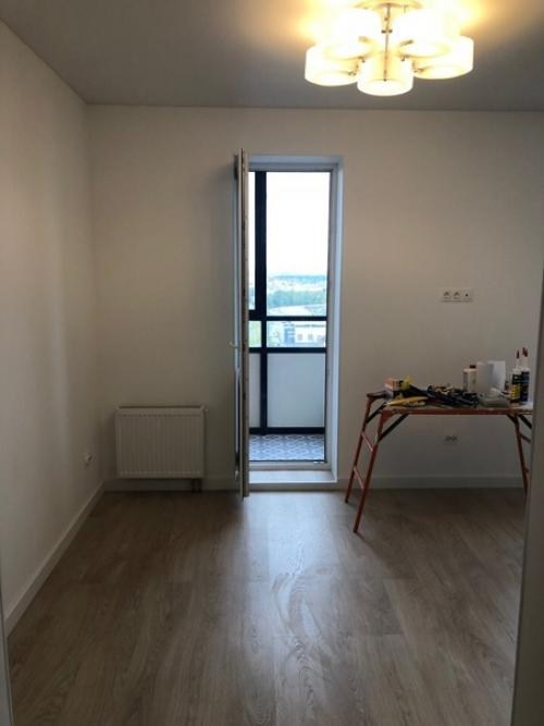 Вот моя ну очень маленькая студия, площадь всего 20 квадратных метров. 04