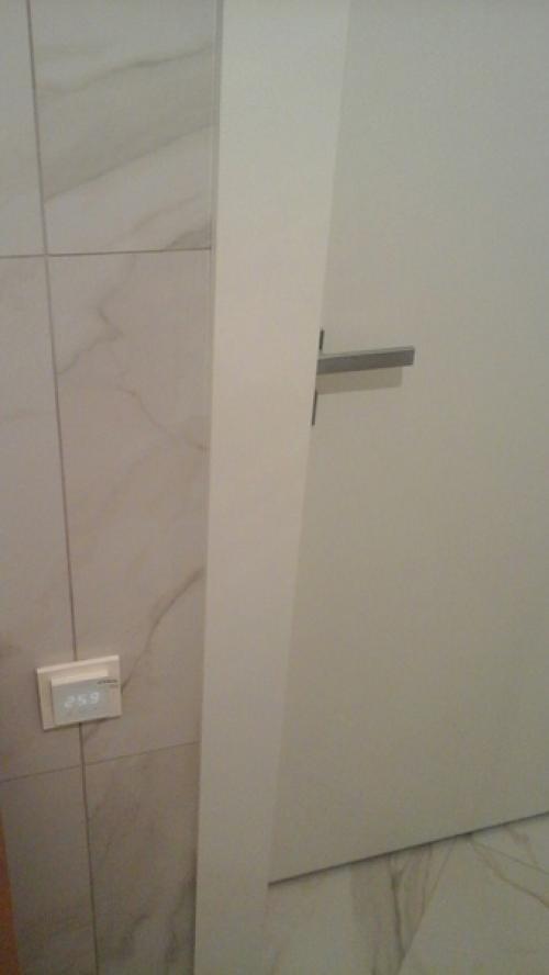 Почти что завершили ремонт, вот такой интерьер получился. 08