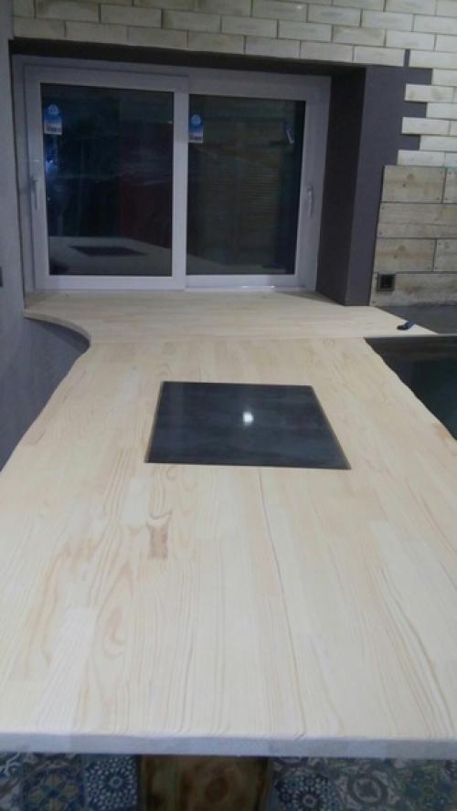 Такую вот кухню мы у себя в частном доме сделали. 05