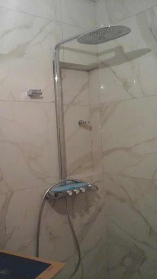 Почти что завершили ремонт, вот такой интерьер получился. 05