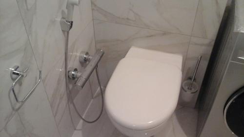 Почти что завершили ремонт, вот такой интерьер получился.