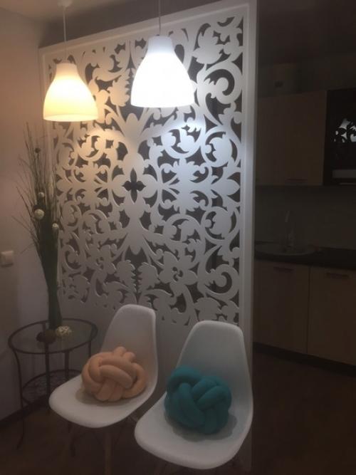 Хочу вам показать, какую перегородку сделал из фанеры на кухню муж. 04